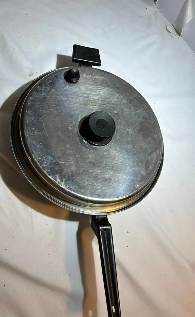 Royal Prestige Vented Skillet